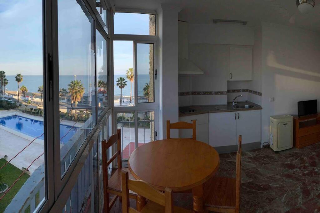 بينالماذينا Apartment First Line Of The Sea المظهر الخارجي الصورة